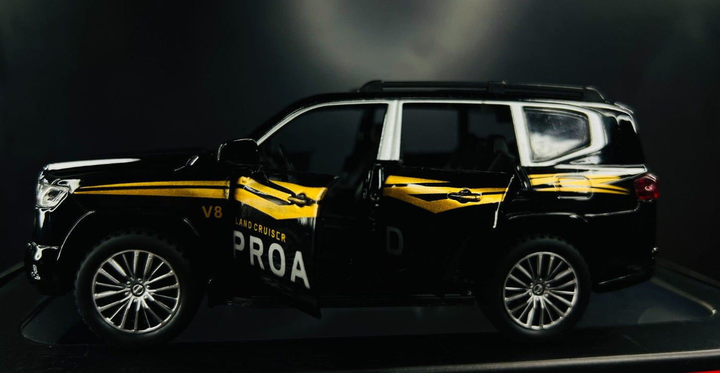 1:32 Scale Land Cruiser V8 Off Road Diecast Car Model